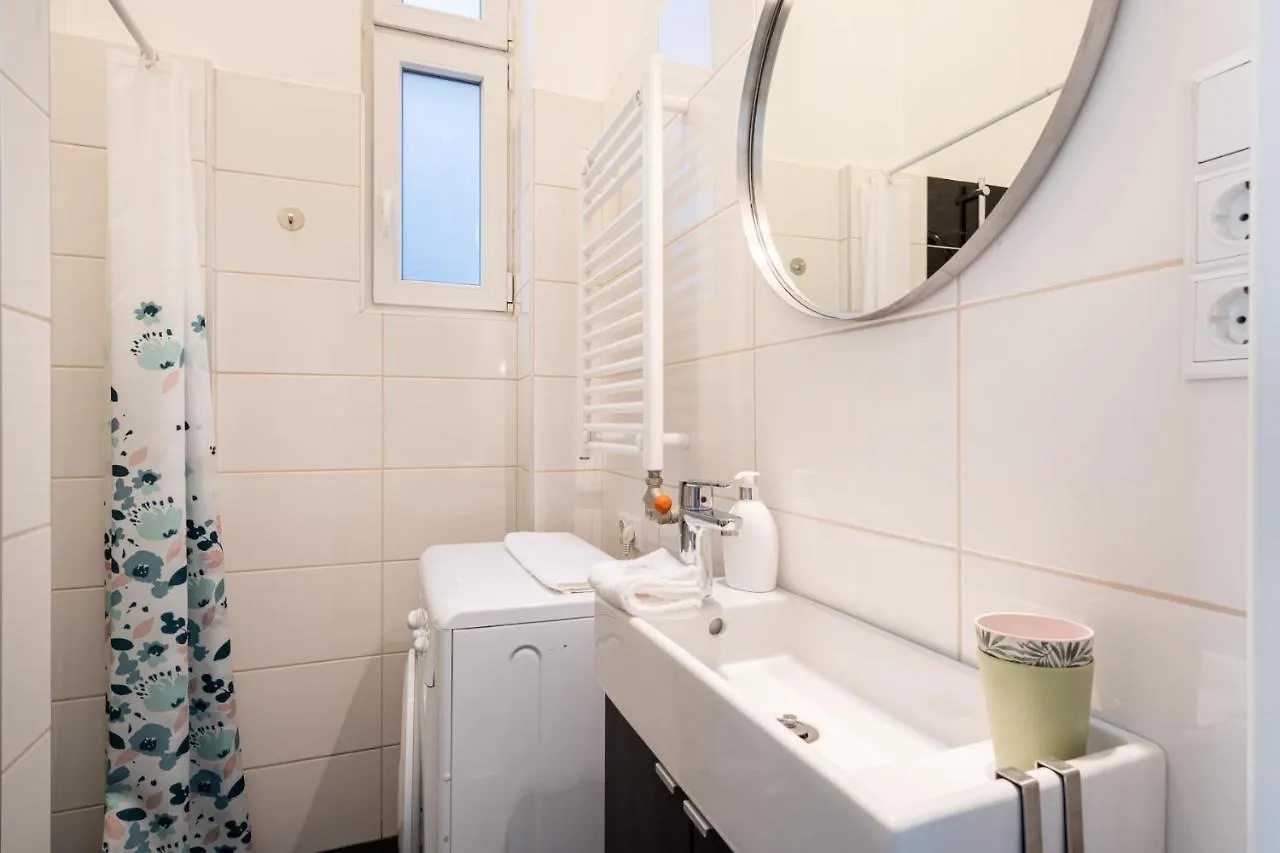 Sunny Colors Apartment 布达佩斯